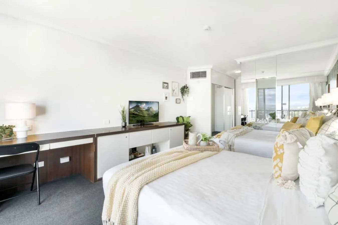 Paradise Views Surfers Paradise Gold Coast Apartment