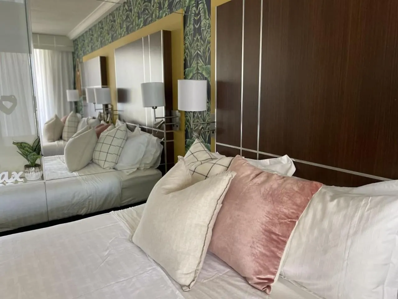 Apartment Paradise Views Surfers Paradise Gold Coast